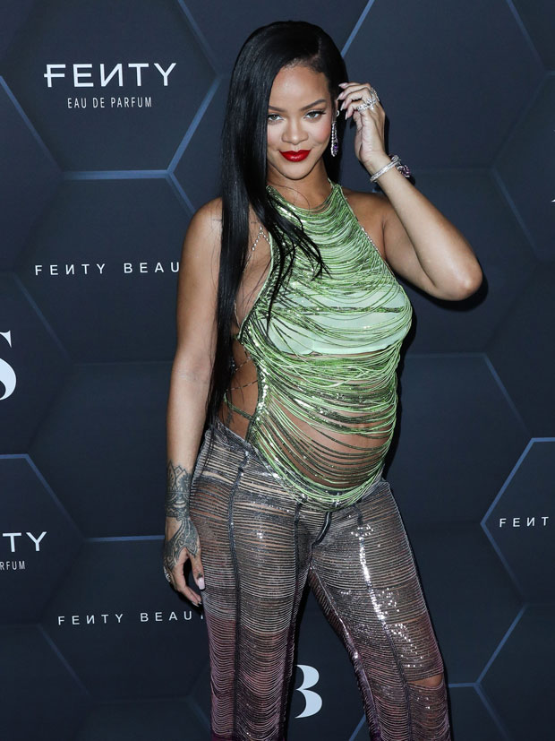 Mãn nhãn với thời trang bà bầu đầy cá tính của Rihanna - Ảnh 2.