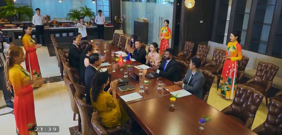 Bão ngầm - Tập 30: Bách thối diễn như thật, dụ Toàn khỉ đốm thành công - Ảnh 20. Bão ngầm - Tập 30: Bách thối diễn như thật, dụ Toàn khỉ đốm thành công - Ảnh 20.