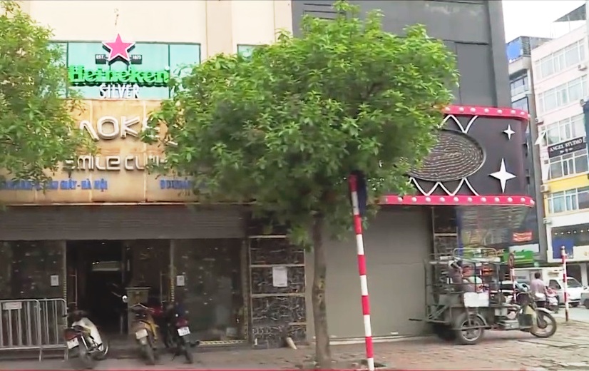 Hà Nội: Dịch COVID-19 đã hạ nhiệt, dịch vụ karaoke, massage… vẫn im lìm - Ảnh 2. Hà Nội: Dịch COVID-19 đã hạ nhiệt, dịch vụ karaoke, massage… vẫn im lìm - Ảnh 2.