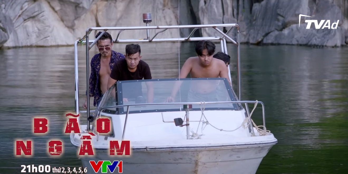 B&atilde;o ngầm - Tập 36: Ong ch&uacute;a sợ bị c&ocirc;ng an sờ g&aacute;y - Ảnh 2.