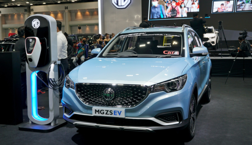 Xe điện l&ecirc;n ng&ocirc;i tại Th&aacute;i Lan - Ảnh 1.