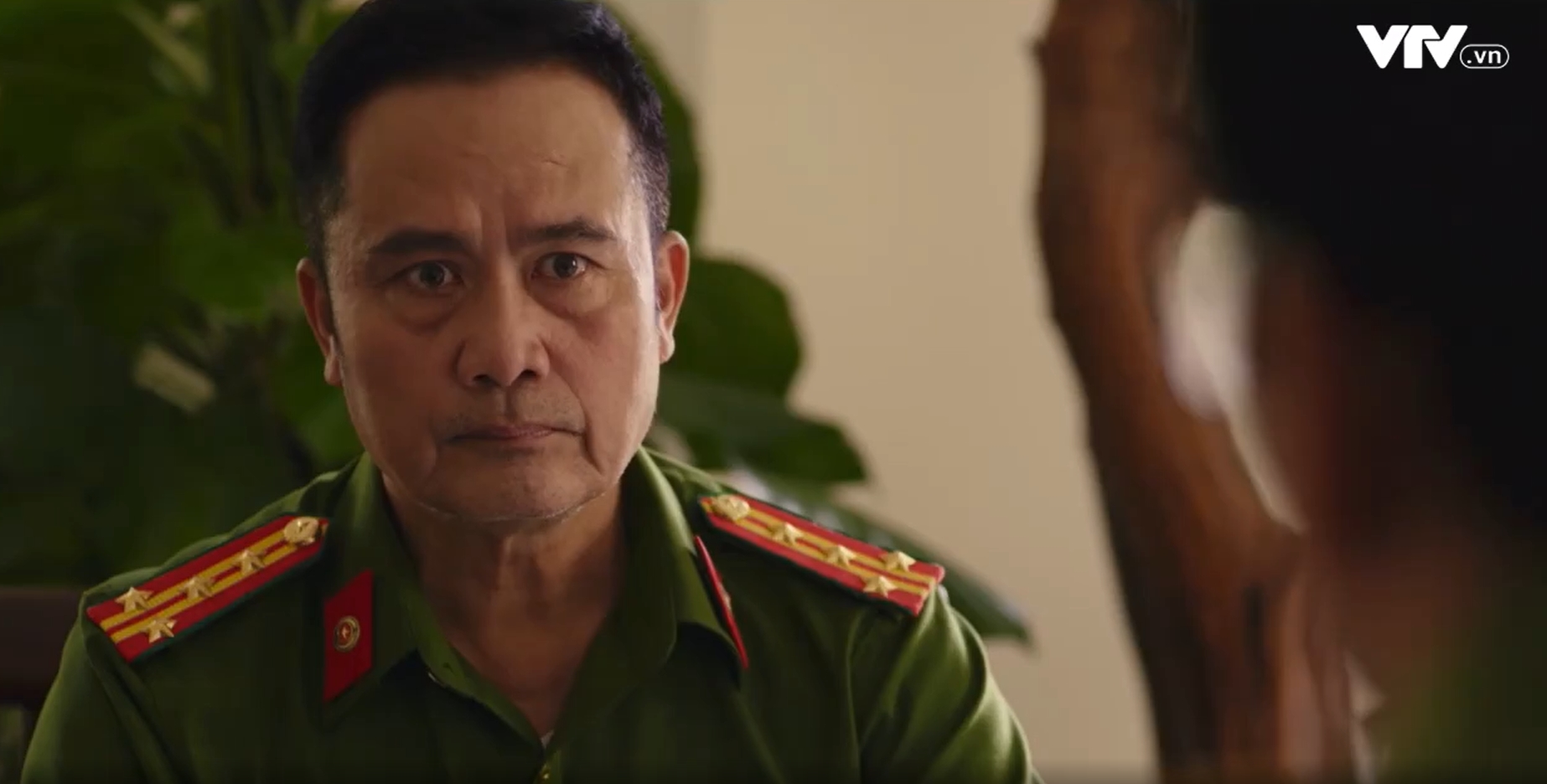 Bão ngầm - Tập 30: Bách thối diễn như thật, dụ Toàn khỉ đốm thành công - Ảnh 2. Bão ngầm - Tập 30: Bách thối diễn như thật, dụ Toàn khỉ đốm thành công - Ảnh 2.