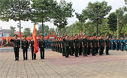 Bình Dương: Giàu mạnh về kinh tế - xã hội, vững chắc về quốc phòng, an ninh - Ảnh 2.