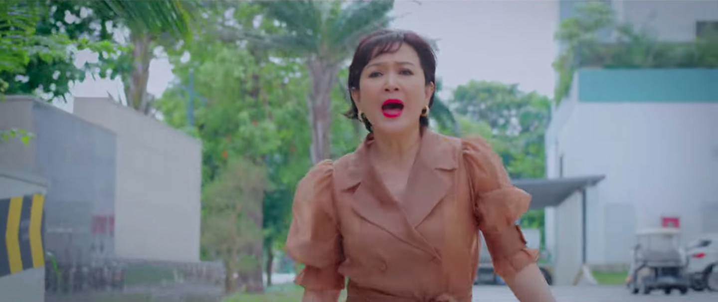 Thương ng&agrave;y nắng về 2 - Tập 10: B&agrave; Nga đồng &yacute; cho V&acirc;n Trang nhận mẹ đẻ - Ảnh 14.