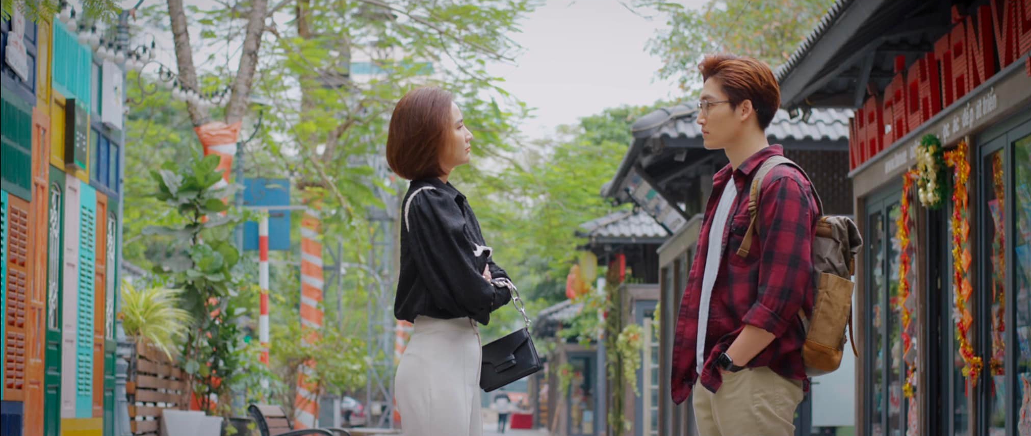 Thương ng&agrave;y nắng về 2 - Tập 10: B&agrave; Nga đồng &yacute; cho V&acirc;n Trang nhận mẹ đẻ - Ảnh 17.