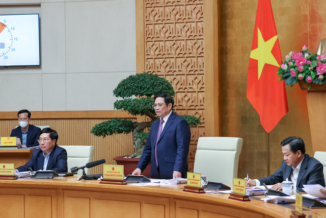 Thủ tướng: Quyết liệt phòng chống tham nhũng, tiêu cực trong chứng khoán, bất động sản - Ảnh 3.