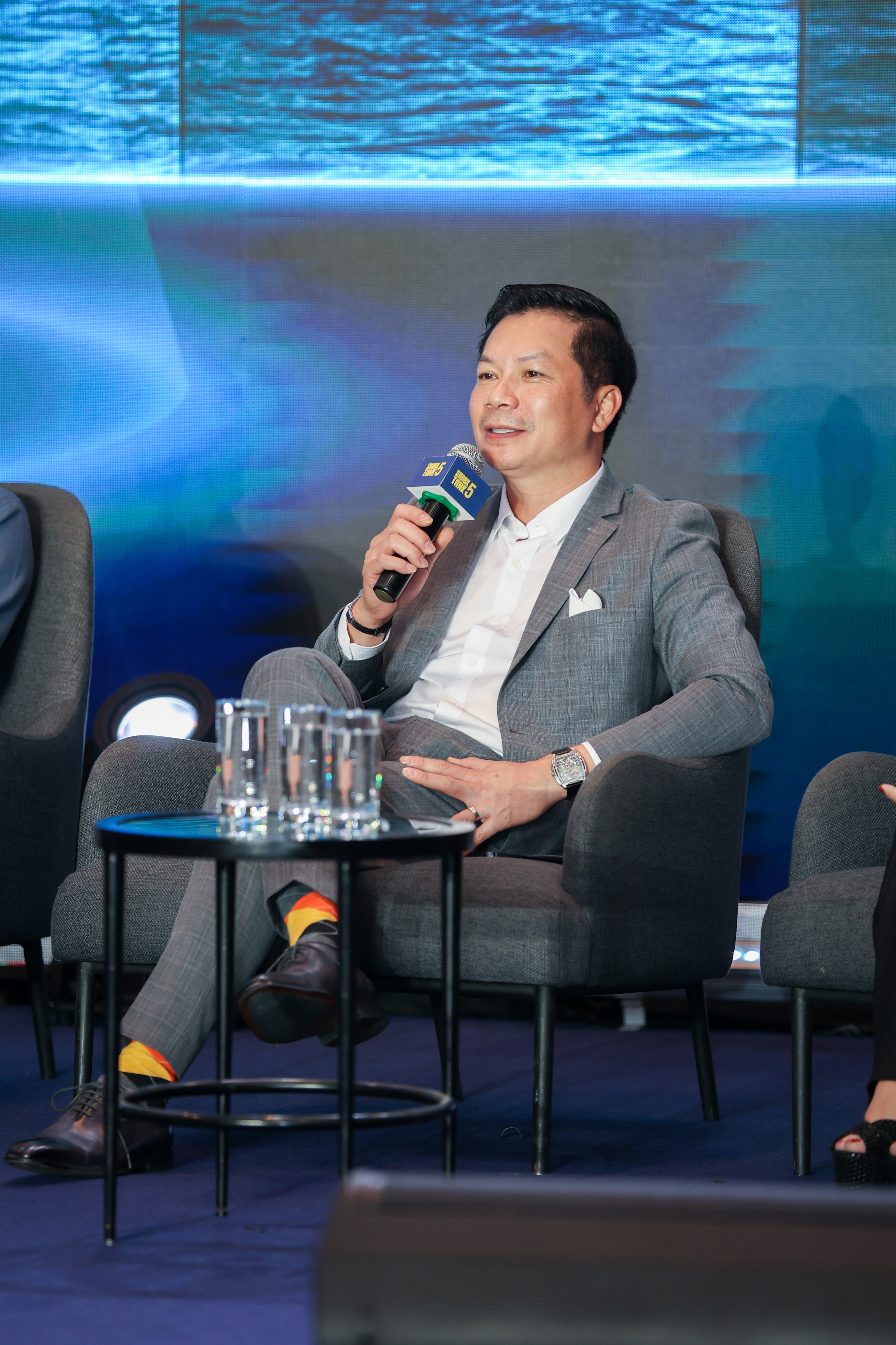 Shark Tank Việt Nam mùa 5 khởi động: Lộ diện cá mập mới toanh - Ảnh 2. Shark Tank Việt Nam mùa 5 khởi động: Lộ diện cá mập mới toanh - Ảnh 2.