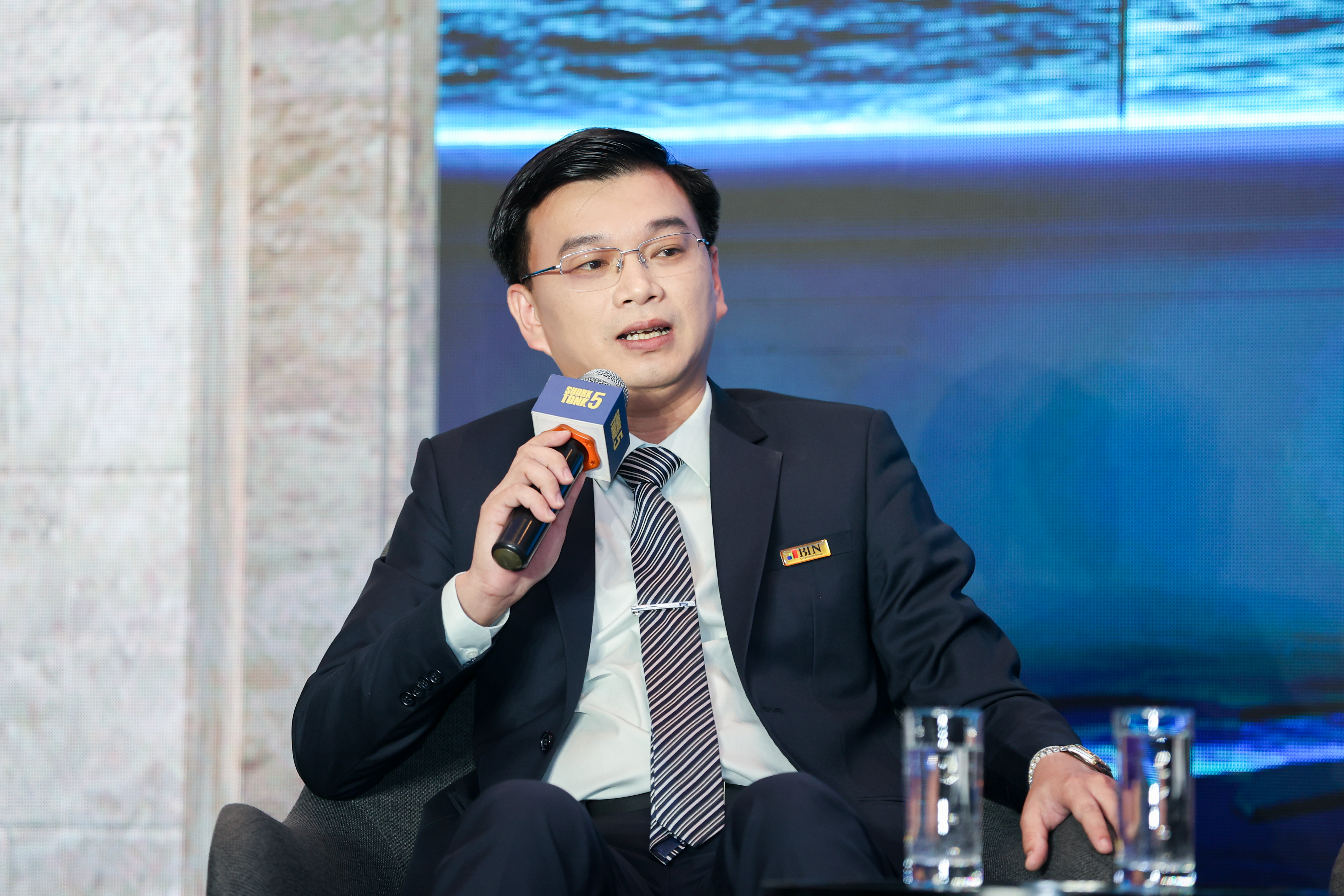 Shark Tank Việt Nam mùa 5 khởi động: Lộ diện cá mập mới toanh - Ảnh 6. Shark Tank Việt Nam mùa 5 khởi động: Lộ diện cá mập mới toanh - Ảnh 6.