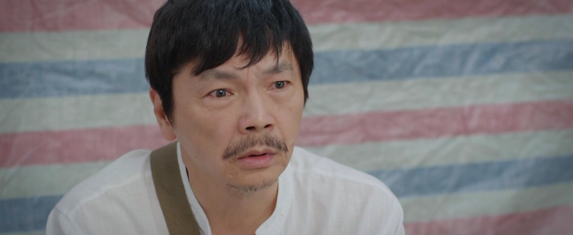 Thương ng&agrave;y nắng về 2 - Tập 23: Kh&aacute;nh kh&oacute;c nức nở khi gặp lại bố chồng - Ảnh 10.