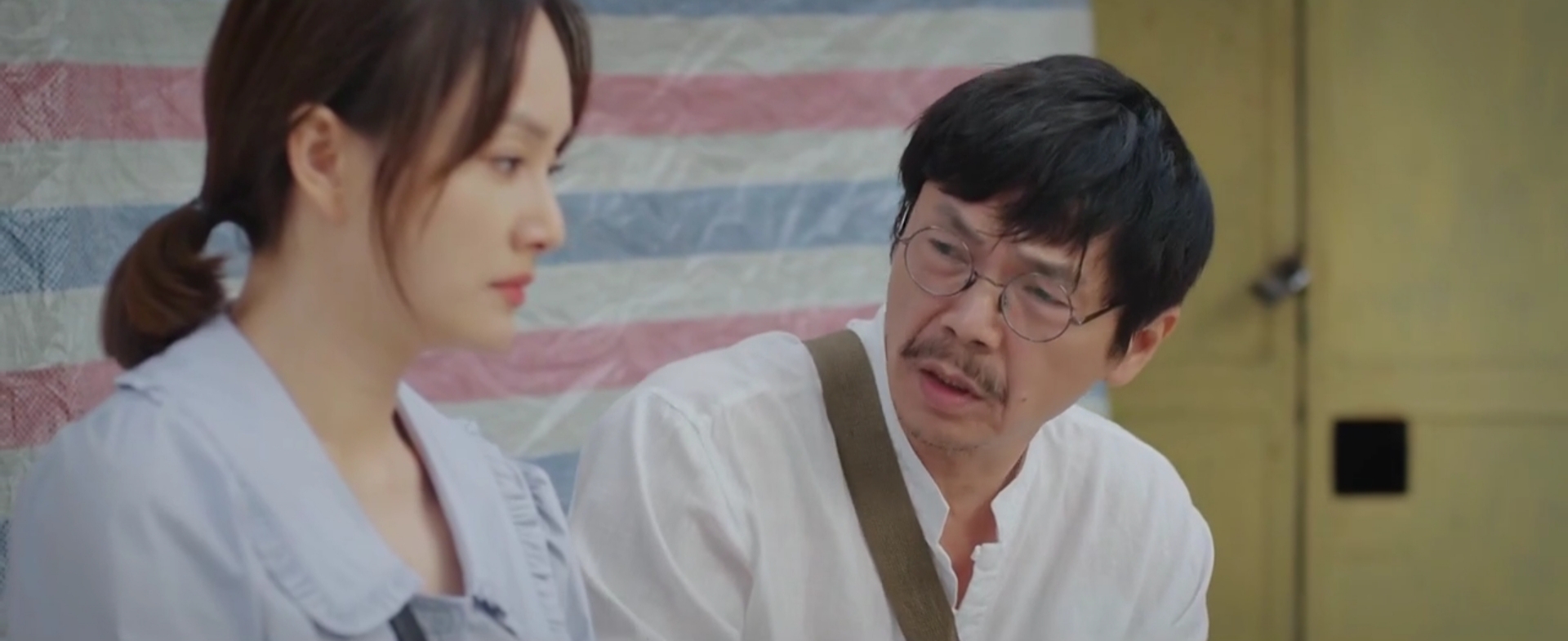 Thương ng&agrave;y nắng về 2 - Tập 23: Kh&aacute;nh kh&oacute;c nức nở khi gặp lại bố chồng - Ảnh 9.