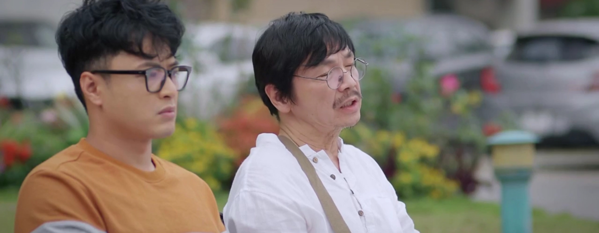 Thương ng&agrave;y nắng về 2 - Tập 23: Kh&aacute;nh kh&oacute;c nức nở khi gặp lại bố chồng - Ảnh 7.