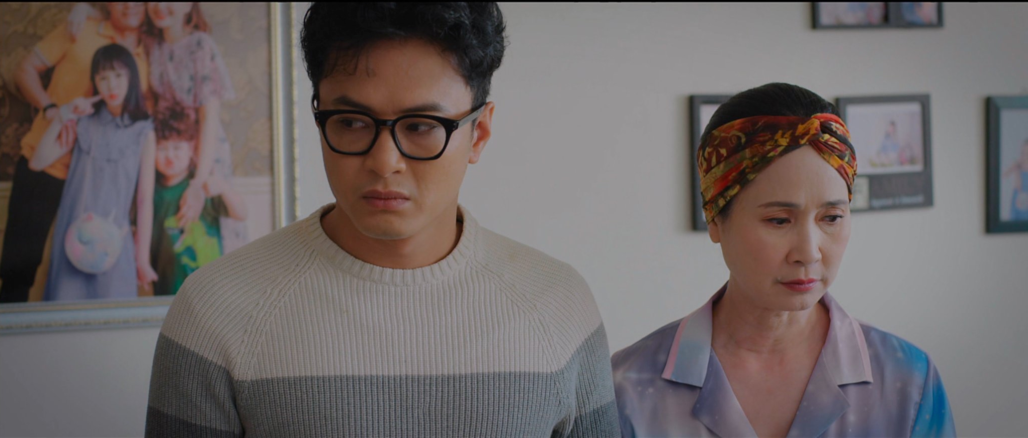 Thương ng&agrave;y nắng về 2 - Tập 25: Ng&agrave;y Kh&aacute;nh - Đức ly h&ocirc;n, trời đổ cơn mưa lớn tan n&aacute;t cả c&otilde;i l&ograve;ng - Ảnh 2.