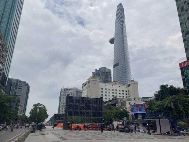 Người hâm mộ có thể cổ vũ U23 Việt Nam tại phố đi bộ Nguyễn Huệ - Ảnh 1. Người hâm mộ có thể cổ vũ U23 Việt Nam tại phố đi bộ Nguyễn Huệ - Ảnh 1.