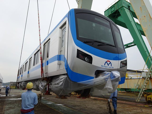 Hai đoàn tàu cuối cùng thuộc tuyến Metro số 1 đã về đến TP Hồ Chí Minh - Ảnh 1.