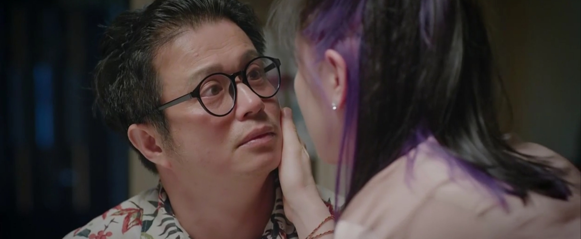 Thương ng&agrave;y nắng về 2 - Tập 32: B&agrave; Nga kh&oacute;c nghẹn v&igrave; cậu Vượng đ&ograve;i tiền - Ảnh 11.