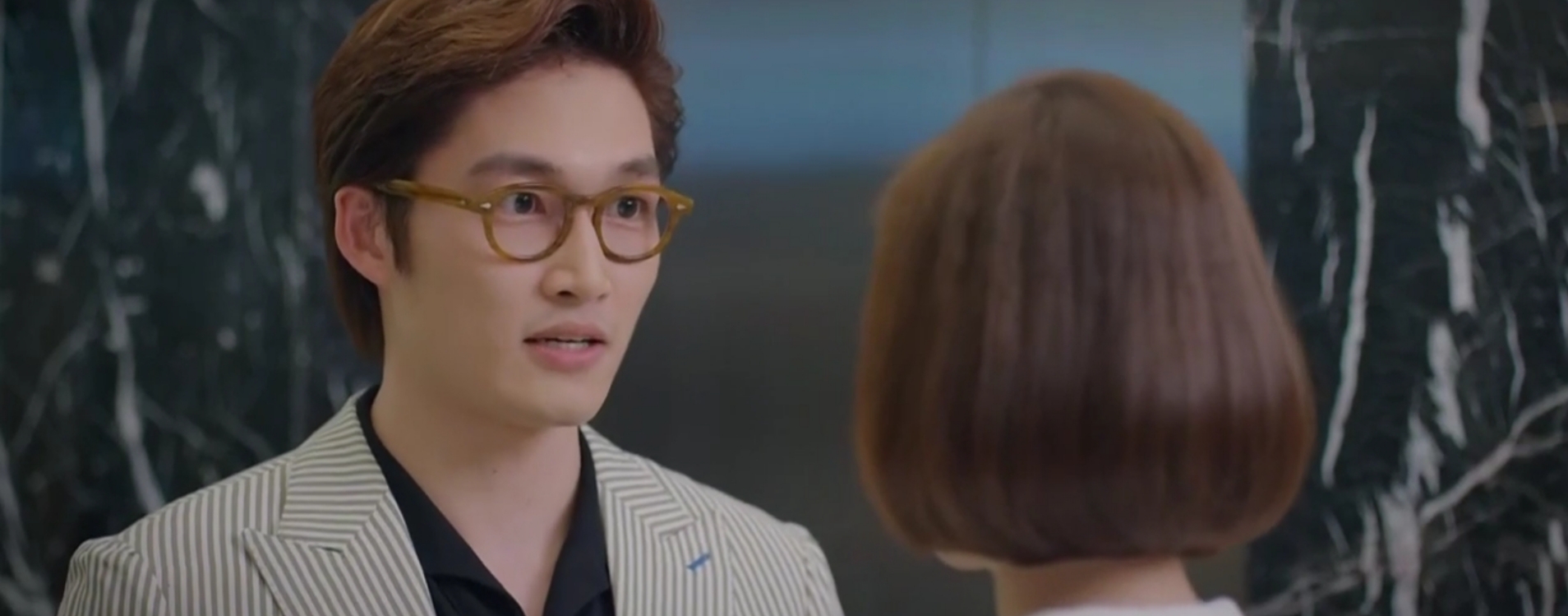 Thương ng&agrave;y nắng về 2 - Tập 32: B&agrave; Nga kh&oacute;c nghẹn v&igrave; cậu Vượng đ&ograve;i tiền - Ảnh 1.