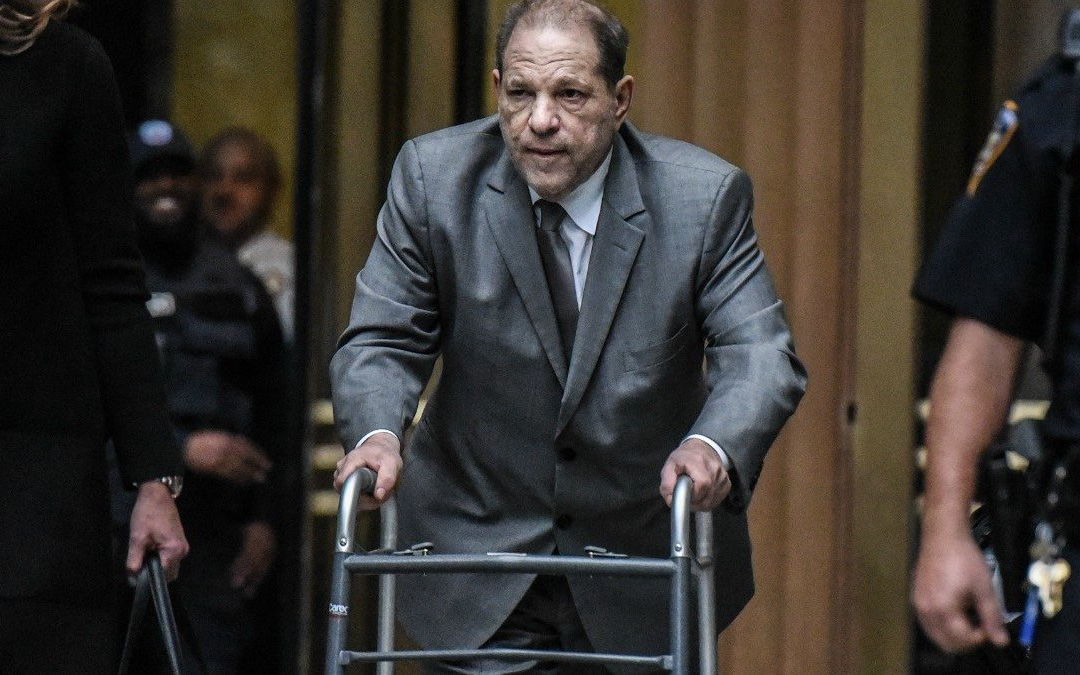 Ông trùm Hollywood Harvey Weinstein nhận án tù 15 năm- Ảnh 2.