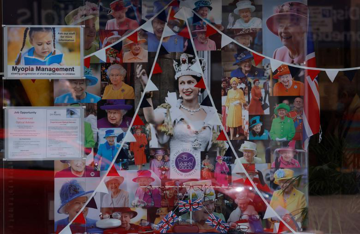 Nữ hoàng Anh Elizabeth II và những kỷ lục thú vị - Ảnh 1. Nữ hoàng Anh Elizabeth II và những kỷ lục thú vị - Ảnh 1.