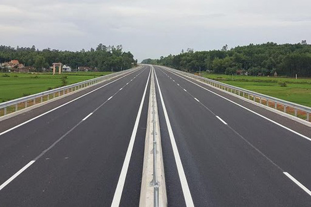 Đầu tư giao thông để đầu tàu kinh tế tăng trưởng - Ảnh 1.