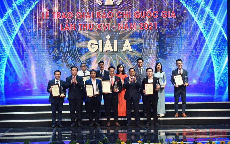 
This year, the National Press Awards presented 10 A prizes, 22 B prizes, 48 C prizes and 35 consolation prizes to a total 115 press works. (Photo: NDO/Tran Hai)
