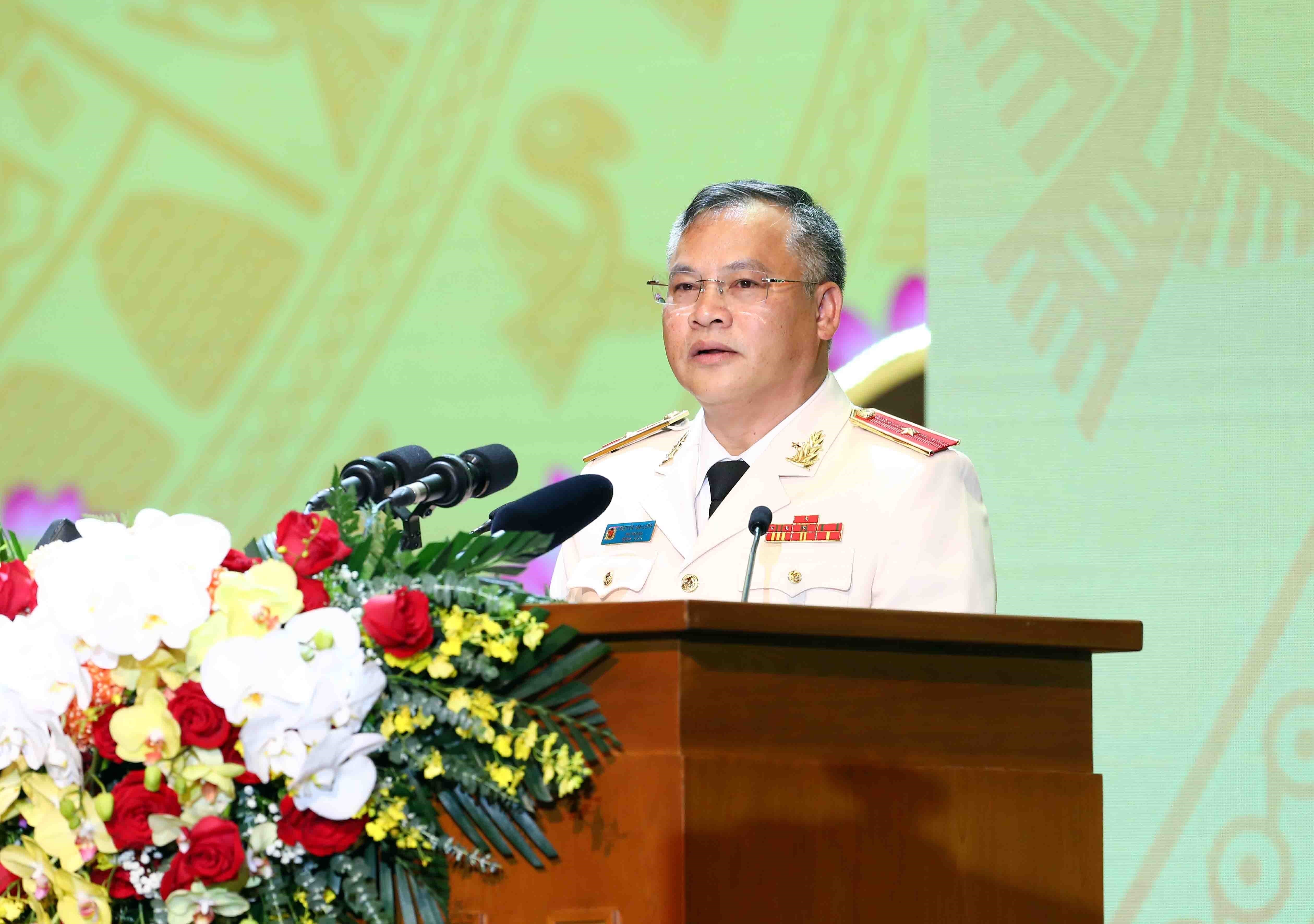 Thủ tướng trao tặng Hu&acirc;n chương Hồ Ch&iacute; Minh cho lực lượng Cảnh s&aacute;t nh&acirc;n d&acirc;n - Ảnh 3.