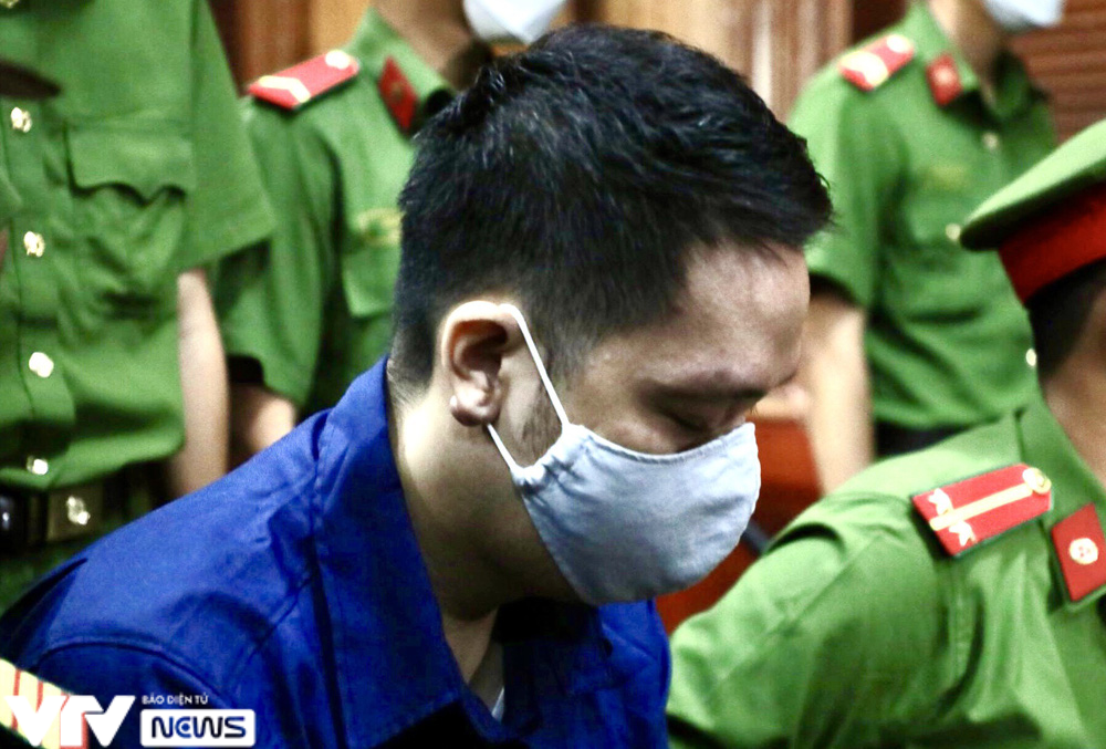 Ho&atilde;n phi&ecirc;n t&ograve;a x&eacute;t xử vụ &ldquo;d&igrave; ghẻ&rdquo; bạo h&agrave;nh b&eacute; g&aacute;i 8 tuổi tử vong - Ảnh 7.