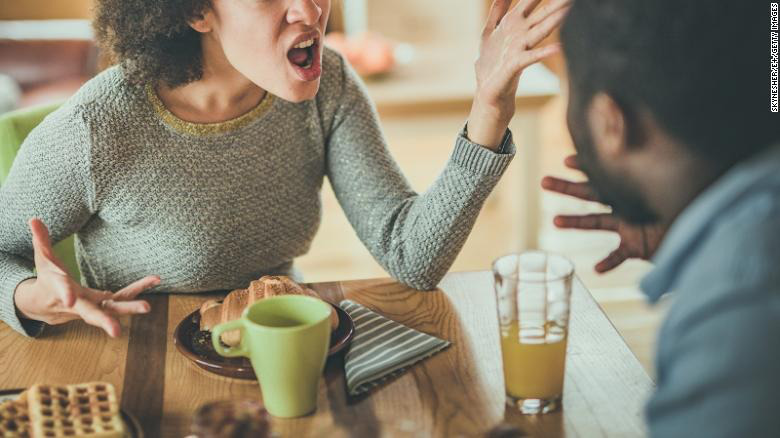 Làm thế nào để ngừng chỉ trích khi đang nóng giận? - Ảnh 3. Làm thế nào để ngừng chỉ trích khi đang nóng giận? - Ảnh 3.