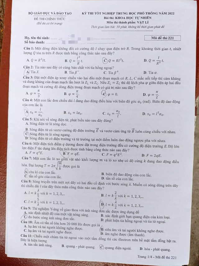 Gợi ý đáp án môn Vật lý tốt nghiệp THPT 2022 - Ảnh 1.