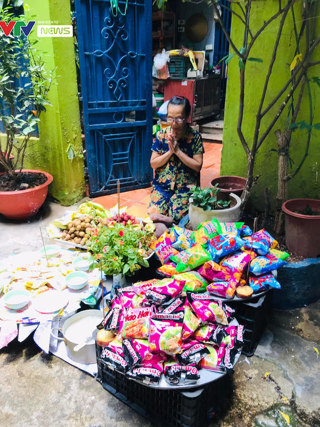 Bài cúng Rằm tháng 7 theo Văn khấn cổ truyền Việt Nam - Ảnh 2. Bài cúng Rằm tháng 7 theo Văn khấn cổ truyền Việt Nam - Ảnh 2.