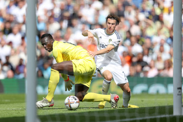 Leeds United 3-0 Chelsea: Địa chấn tại Elland Road - Ảnh 1.