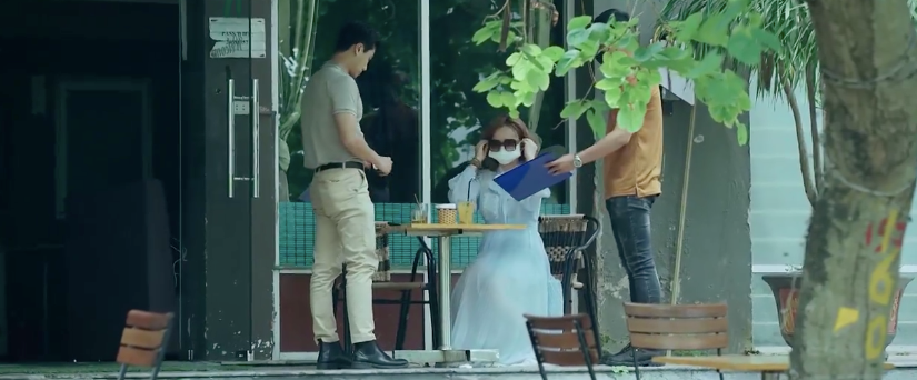 Đấu trí - Tập 11: Muốn thoát cảnh tù tội, Giám đốc CDC tỉnh chỉ có cách giả điên - Ảnh 2. Đấu trí - Tập 11: Muốn thoát cảnh tù tội, Giám đốc CDC tỉnh chỉ có cách giả điên - Ảnh 2.