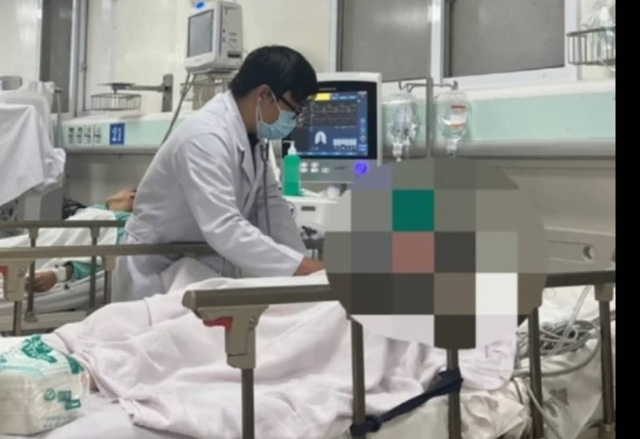 NÓNG: Thêm nhiều trường hợp ngộ độc rượu chứa Methanol ở TP Hồ Chí Minh - Ảnh 1. NÓNG: Thêm nhiều trường hợp ngộ độc rượu chứa Methanol ở TP Hồ Chí Minh - Ảnh 1.
