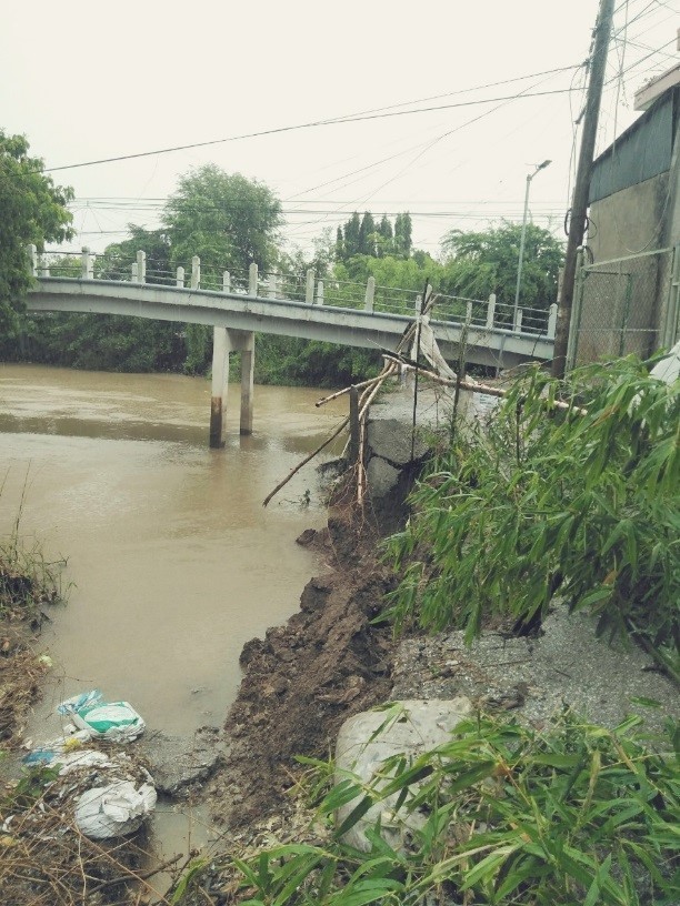 An Giang: Đê bờ Nam kênh Chủ Mỹ sạt lở - Ảnh 1.