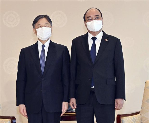 
President Nguyen Xuan Phuc (right) and Japanese Emperor Naruhito (Photo: VNA)
