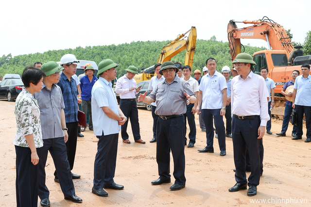 Thủ tướng kiểm tra, đôn đốc dự án cao tốc chiến lược của Tuyên Quang - Phú Thọ - Ảnh 1.