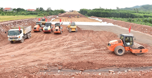 Có thể khai thác cao tốc Quảng Trị - Thừa Thiên - Huế trong tháng 11/2022 - Ảnh 2.