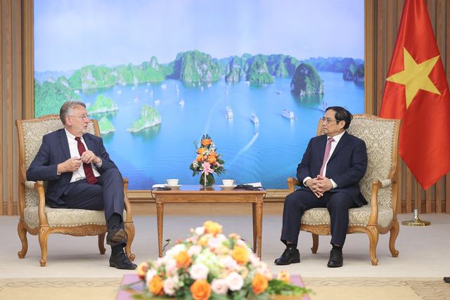 Chủ tịch Ủy ban Thương mại quốc tế Nghị viện EU: Việt Nam là điểm đến số 1 ở ASEAN - Ảnh 3.