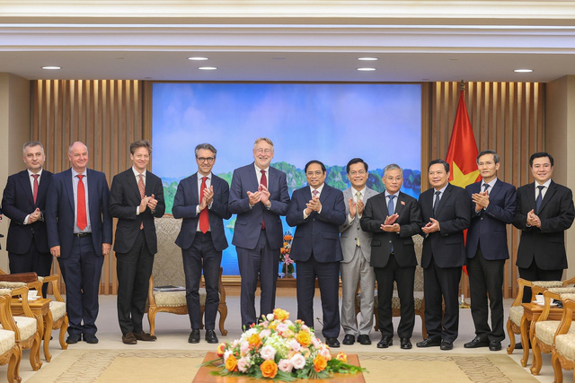 Chủ tịch Ủy ban Thương mại quốc tế Nghị viện EU: Việt Nam là điểm đến số 1 ở ASEAN - Ảnh 5.