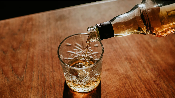 Khuyến cáo không uống rượu bia quá 2 lần mỗi tuần