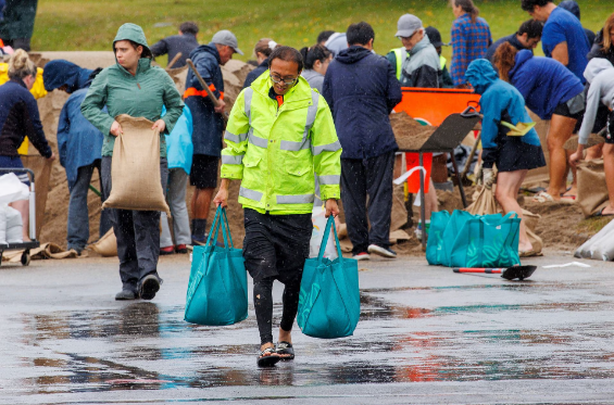 New Zealand chuẩn bị hứng bão Gabrielle: Trường học đóng cửa, các chuyến bay bị hủy - Ảnh 2.