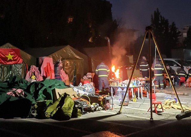 Bữa cơm ngon nhất v&agrave; m&oacute;n qu&agrave; đặc biệt m&agrave; c&aacute;c Sứ giả nh&acirc;n đạo Việt Nam nhận được trước khi v&agrave;o trận mới - Ảnh 11.