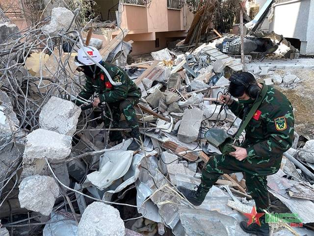 Bữa cơm ngon nhất v&agrave; m&oacute;n qu&agrave; đặc biệt m&agrave; c&aacute;c Sứ giả nh&acirc;n đạo Việt Nam nhận được trước khi v&agrave;o trận mới - Ảnh 7.