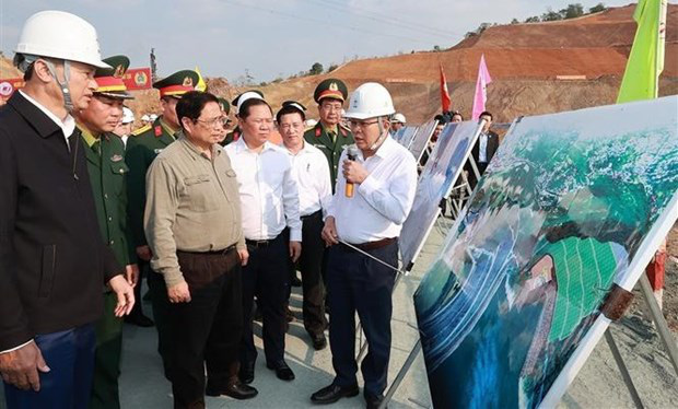 
PM Chinh inspects the Hoa Binh Hydropower Plants expansion project&nbsp;
