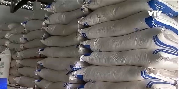 Đường lậu chèn ép đường nội - Ảnh 2. Đường lậu chèn ép đường nội - Ảnh 2.