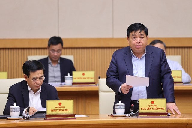 Giao nhiệm vụ cụ thể cho từng bộ, từng ngành để tháo gỡ khó khăn, thúc đẩy sản xuất, kinh doanh - Ảnh 7.
