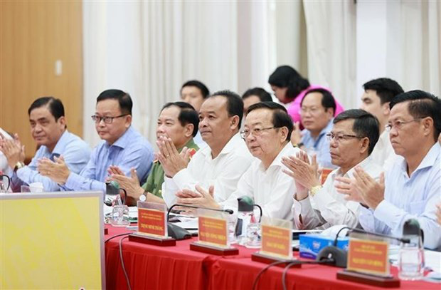 
Can Tho officials at the working session (Photo: VNA)
