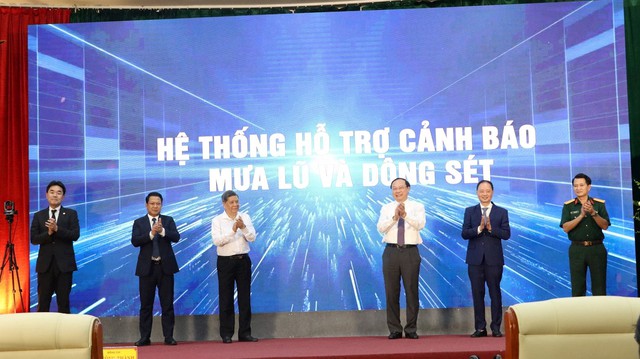 Ra mắt hệ thống cảnh báo sớm dông, sét, mưa, lũ - Ảnh 1.