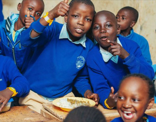 Food4Education và sáng kiến bữa ăn học đường ở Kenya - Ảnh 1.