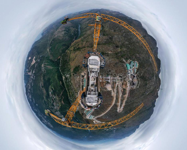 Trung Quốc x&acirc;y cầu cao nhất thế giới - Ảnh 1.