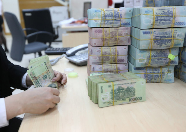 Mỗi ngày thu hơn 4.700 tỷ đồng tiền thuế - Ảnh 1. Mỗi ngày thu hơn 4.700 tỷ đồng tiền thuế - Ảnh 1.